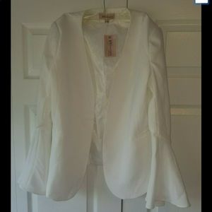 Philosophy size 6 white jacket blazer bell sleeves